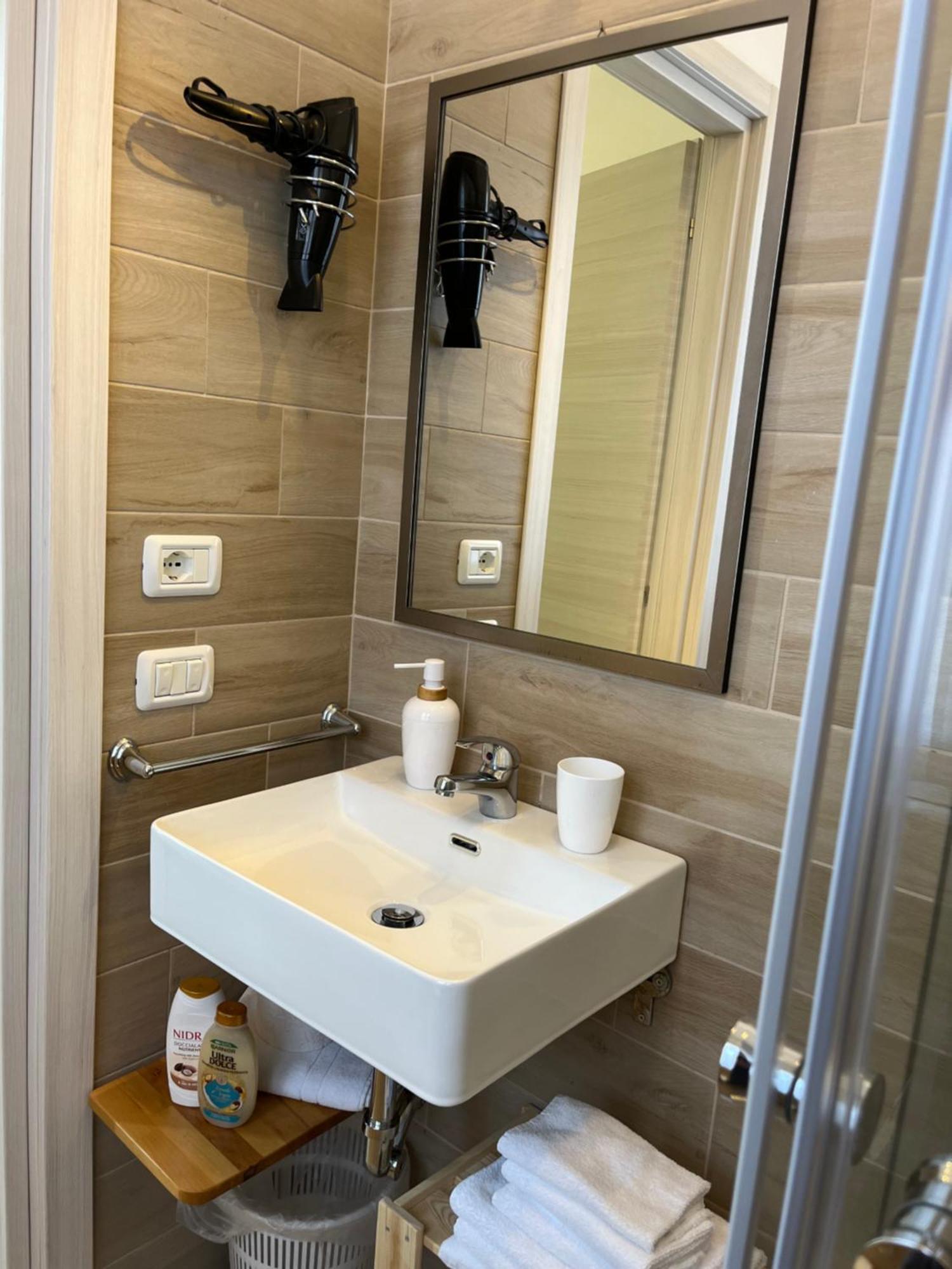 B&B Vento Aureo Rooms Milazzo Exterior photo